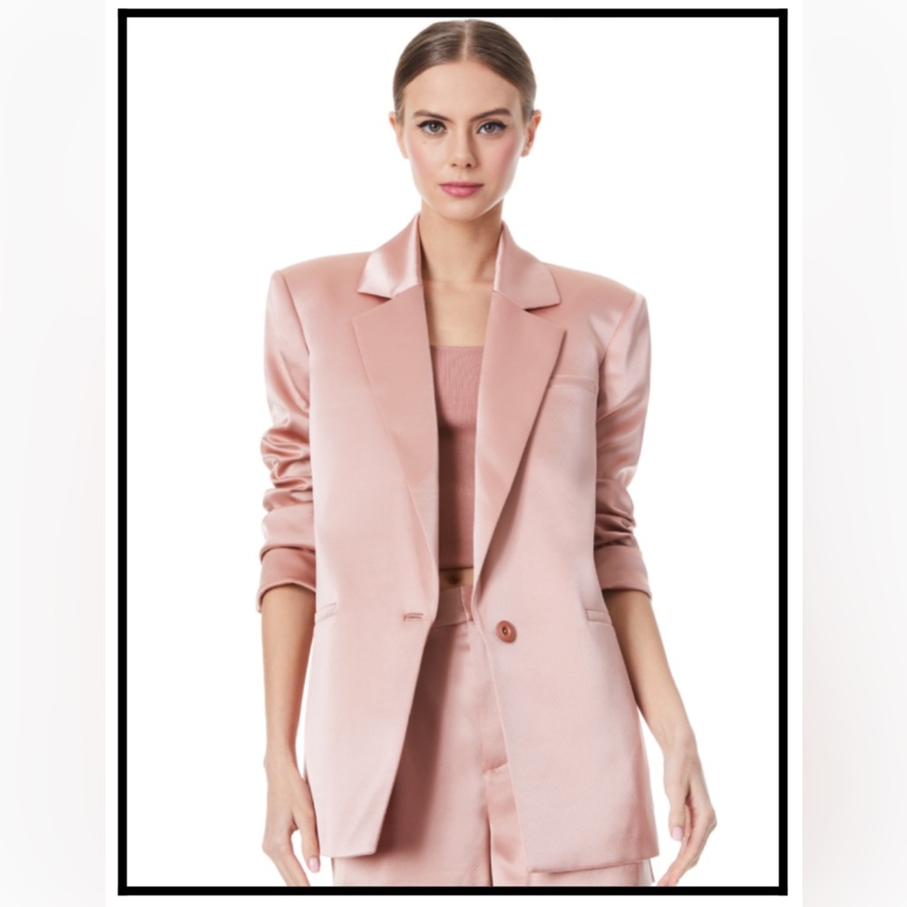 Alice + Olivia Shan Ruched Sleeve Blazer in Dusty Rose